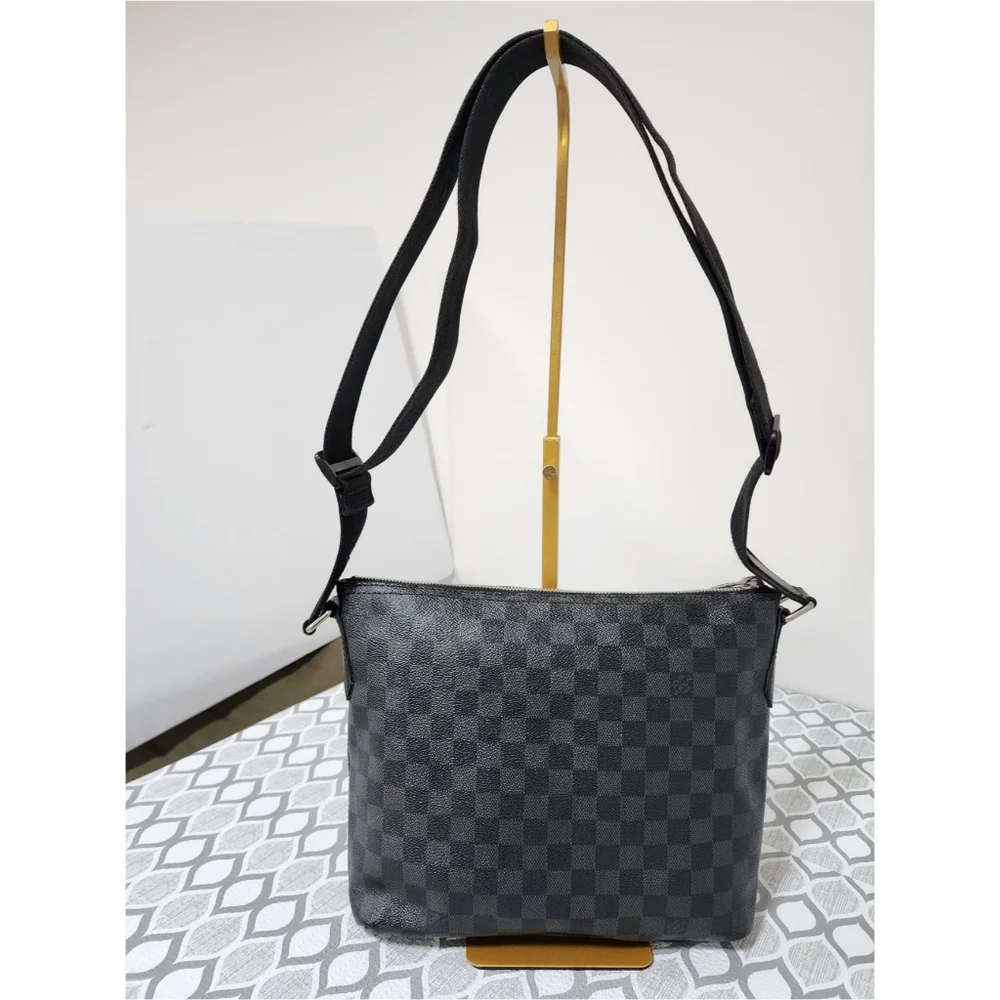 LOUIS VUITTON Damier Graphite Mick PM Shoulder/Crossbody Bag Black/Grey